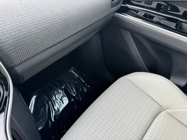 2024 Toyota bZ4X Limited AWD