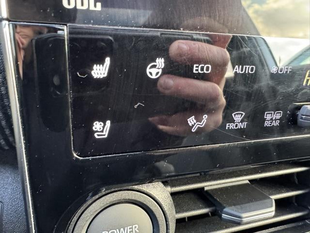 2023 Toyota bZ4X Limited AWD