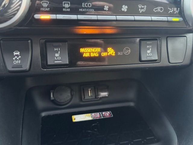 2022 Toyota RAV4 Hybrid XLE Premium AWD