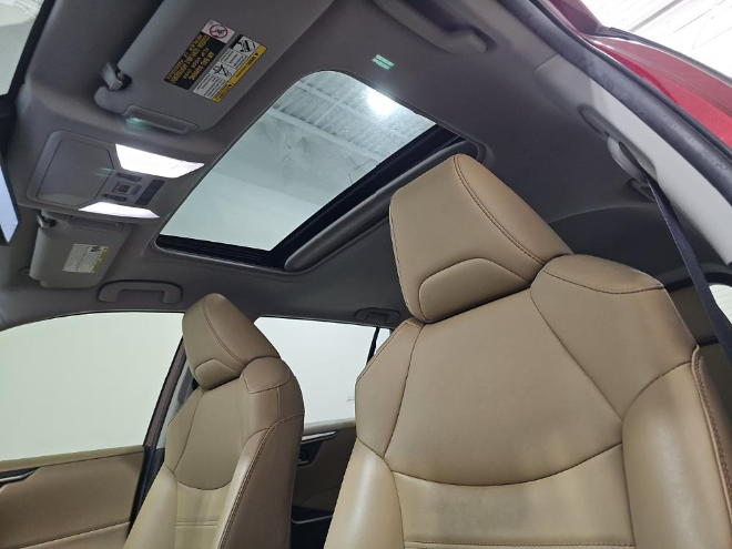 2022 Toyota RAV4 Hybrid XLE Premium AWD