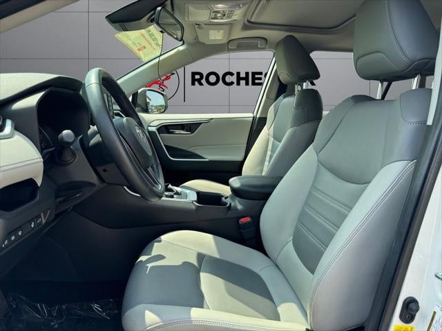 2022 Toyota RAV4 Hybrid XLE Premium AWD