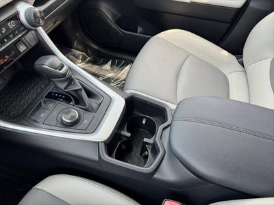 2022 Toyota RAV4 Hybrid XLE Premium AWD