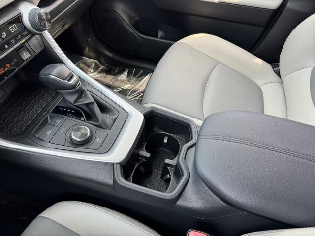 2022 Toyota RAV4 Hybrid XLE Premium AWD