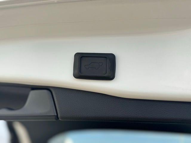 2025 Toyota RAV4 Hybrid XLE Premium AWD