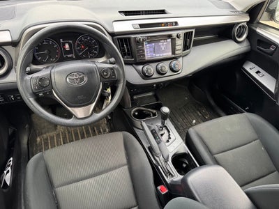 2017 Toyota RAV4 LE AWD