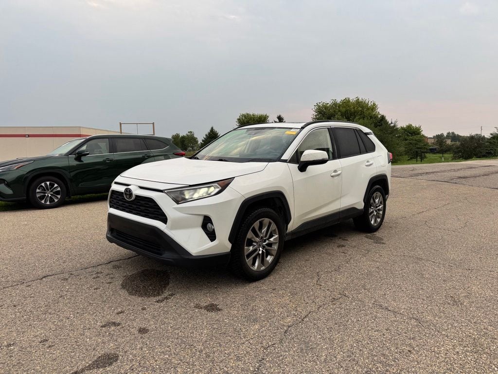 2019 Toyota RAV4 XLE Premium FWD