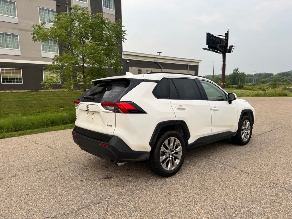 2019 Toyota RAV4 XLE Premium FWD