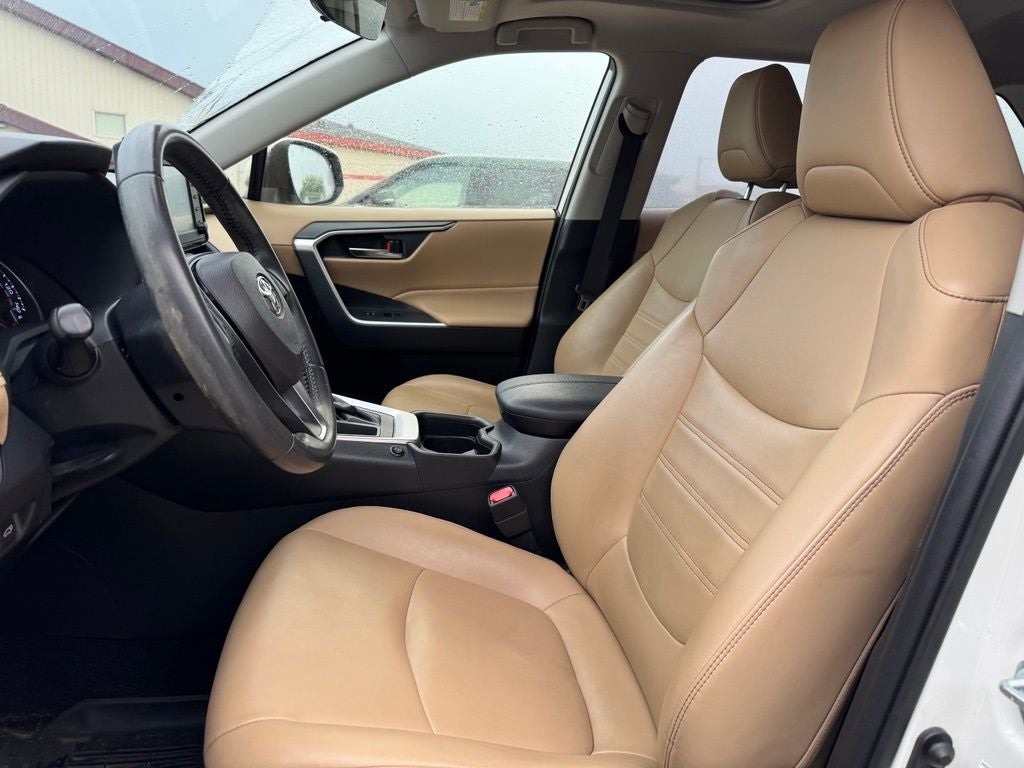 2019 Toyota RAV4 XLE Premium FWD