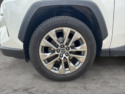 2019 Toyota RAV4 XLE Premium FWD