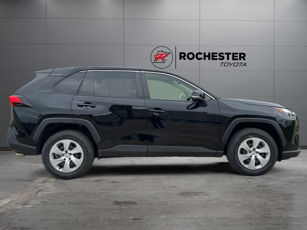 2023 Toyota RAV4 LE AWD