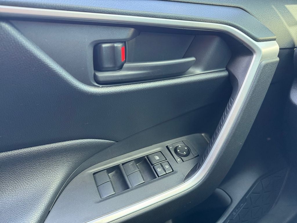 2019 Toyota RAV4 Hybrid LE AWD