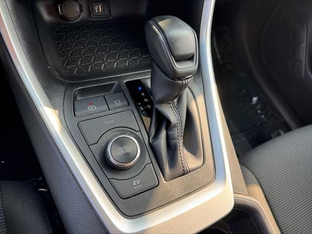 2024 Toyota RAV4 Hybrid LE AWD