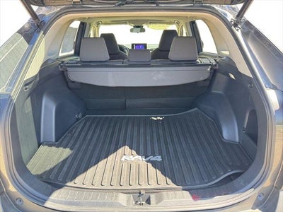 2023 Toyota RAV4 XLE AWD