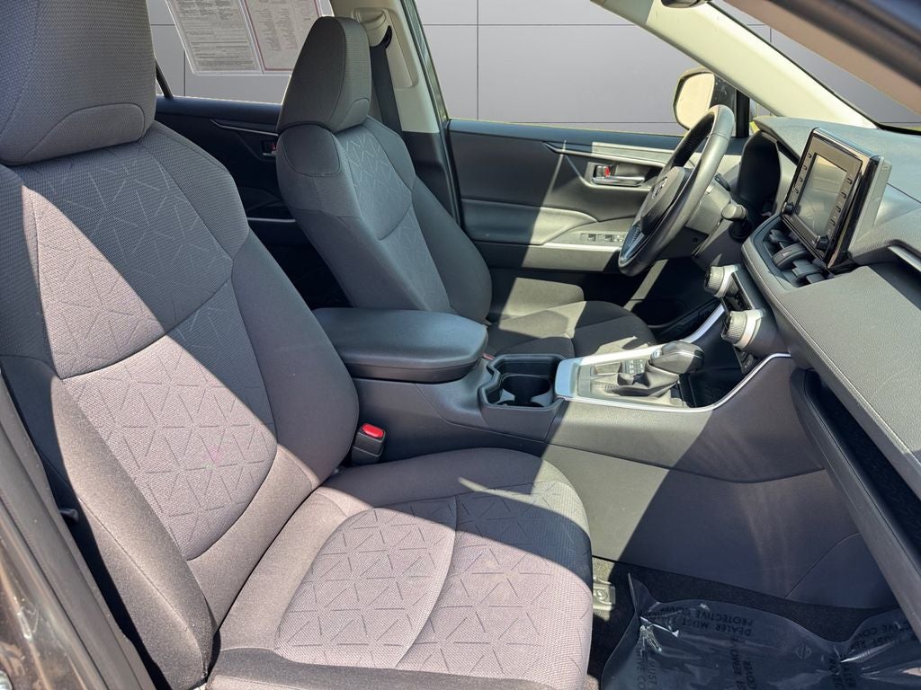 2021 Toyota RAV4 XLE AWD