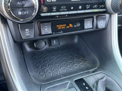 2021 Toyota RAV4 XLE AWD