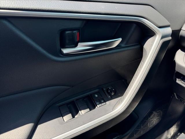 2021 Toyota RAV4 XLE AWD