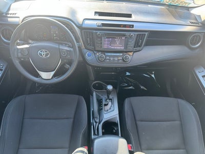 2018 Toyota RAV4 Hybrid LE AWD
