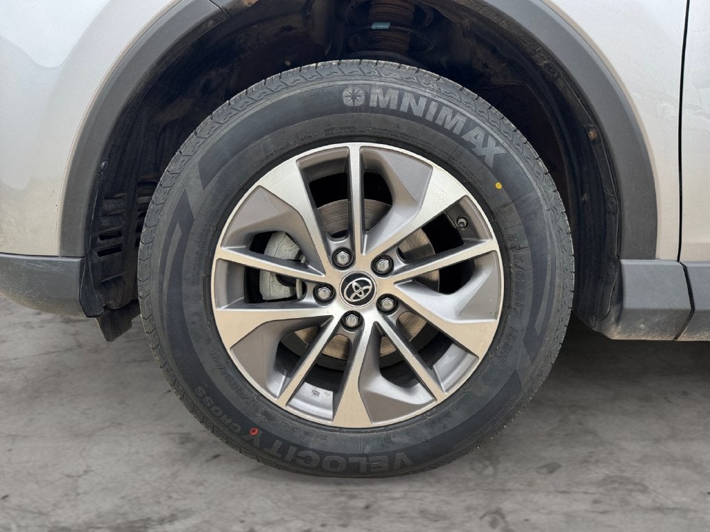 2018 Toyota RAV4 Hybrid LE AWD