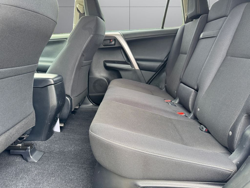 2018 Toyota RAV4 Hybrid LE AWD