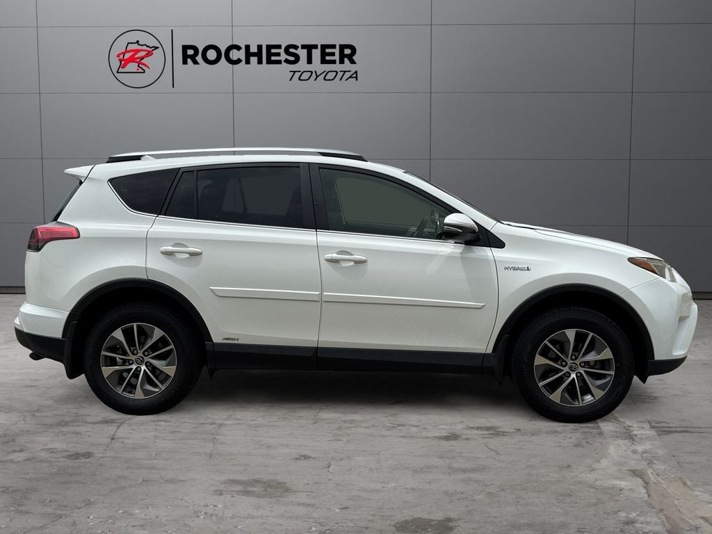 2018 Toyota RAV4 Hybrid LE AWD