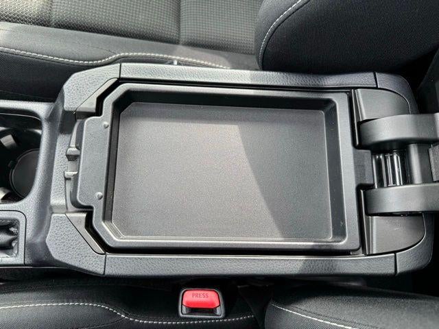 2017 Toyota RAV4 Hybrid XLE AWD
