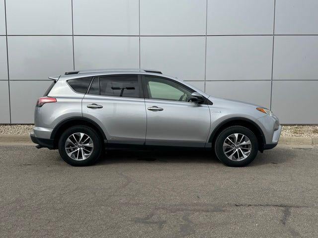 2017 Toyota RAV4 Hybrid XLE AWD