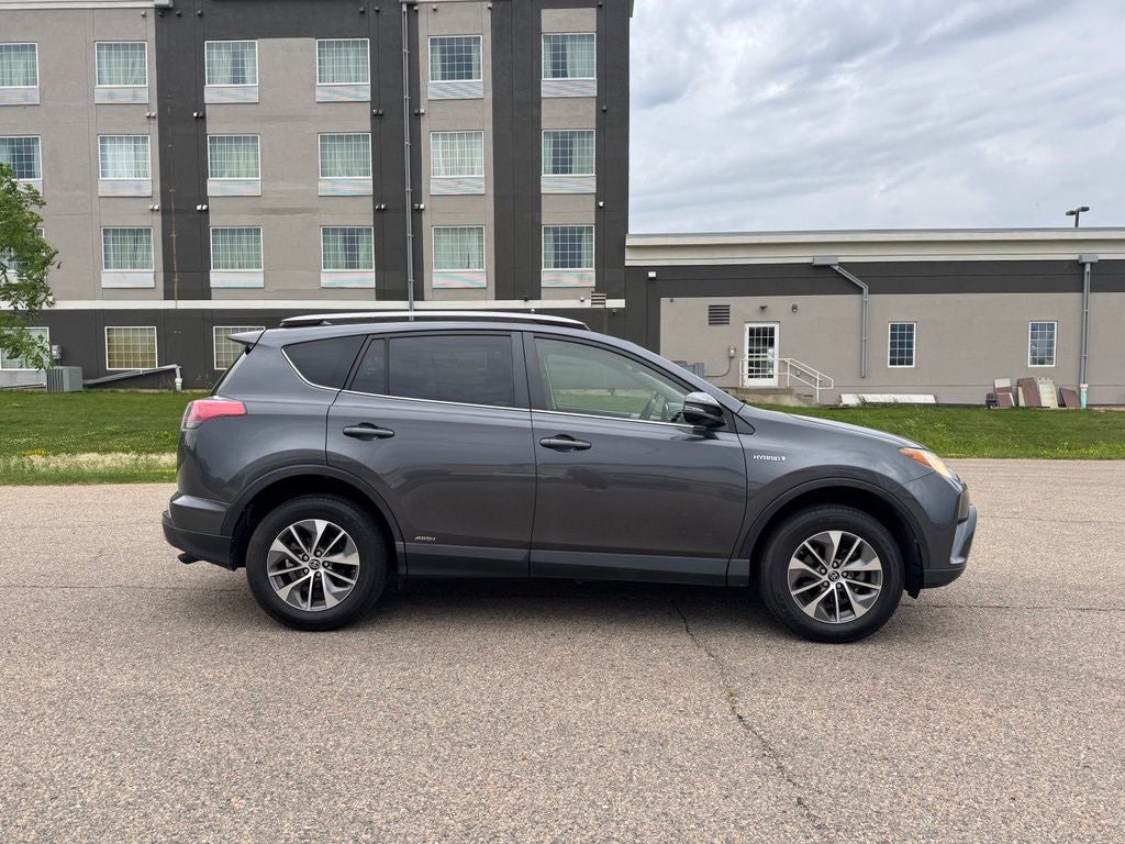 2018 Toyota RAV4 Hybrid LE AWD