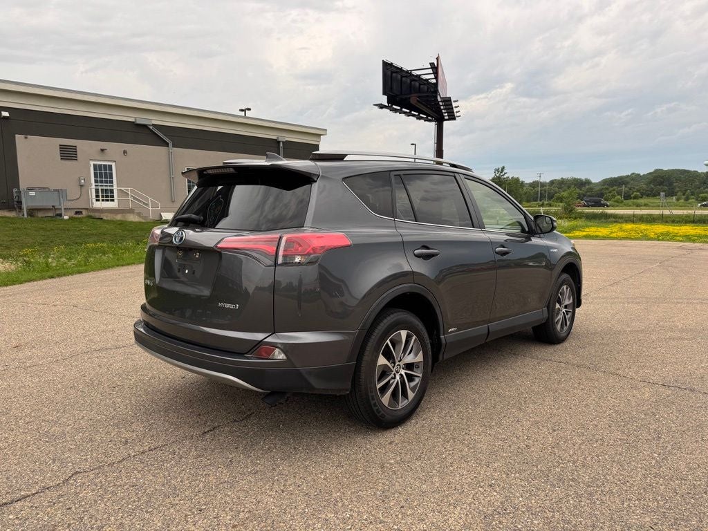 2018 Toyota RAV4 Hybrid LE AWD