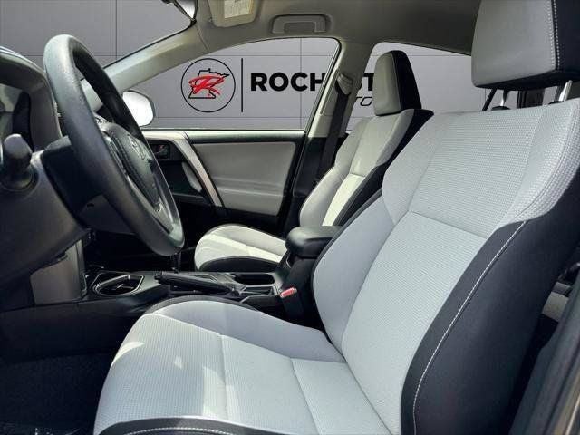 2018 Toyota RAV4 Hybrid LE AWD