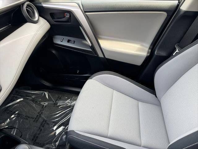 2018 Toyota RAV4 Hybrid LE AWD