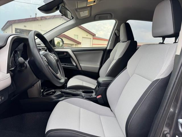 2018 Toyota RAV4 Hybrid LE AWD
