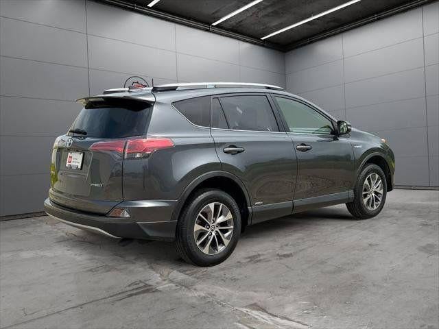 2018 Toyota RAV4 Hybrid LE AWD