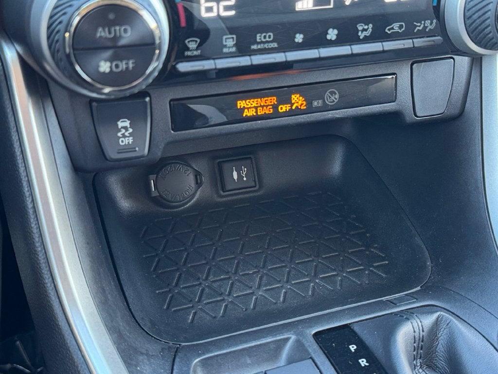2019 Toyota RAV4 Hybrid XLE AWD