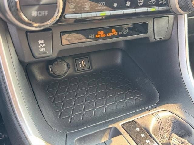 2025 Toyota RAV4 Hybrid XLE AWD