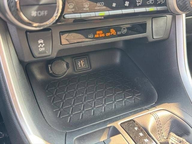 2025 Toyota RAV4 Hybrid XLE AWD