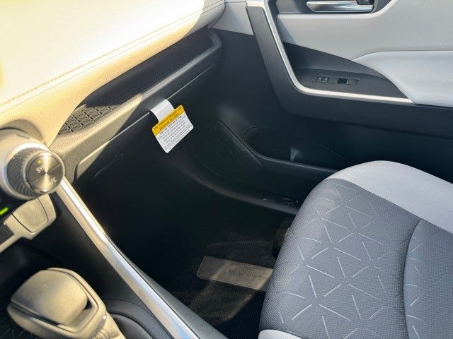 2025 Toyota RAV4 Hybrid XLE AWD