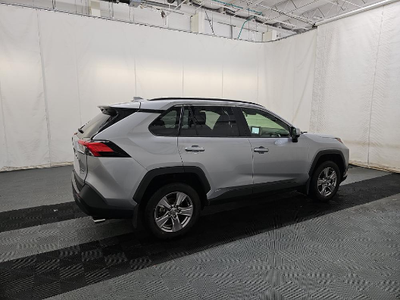 2025 Toyota RAV4 Hybrid XLE AWD