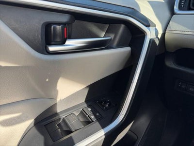 2020 Toyota RAV4 Hybrid XLE AWD