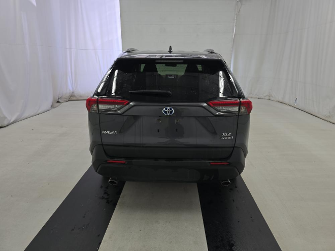 2021 Toyota RAV4 Hybrid XLE AWD