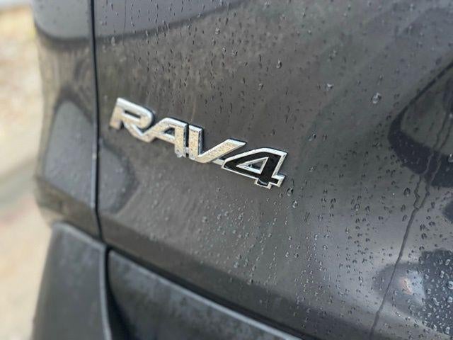 2021 Toyota RAV4 Hybrid XLE AWD
