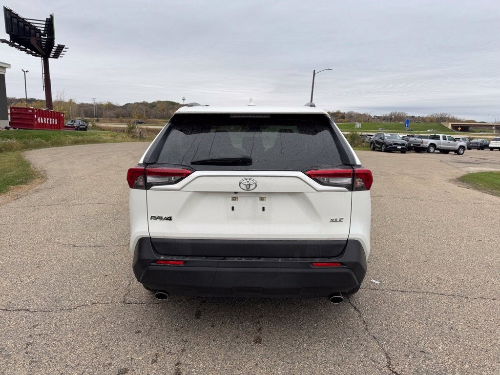 2019 Toyota RAV4 XLE FWD