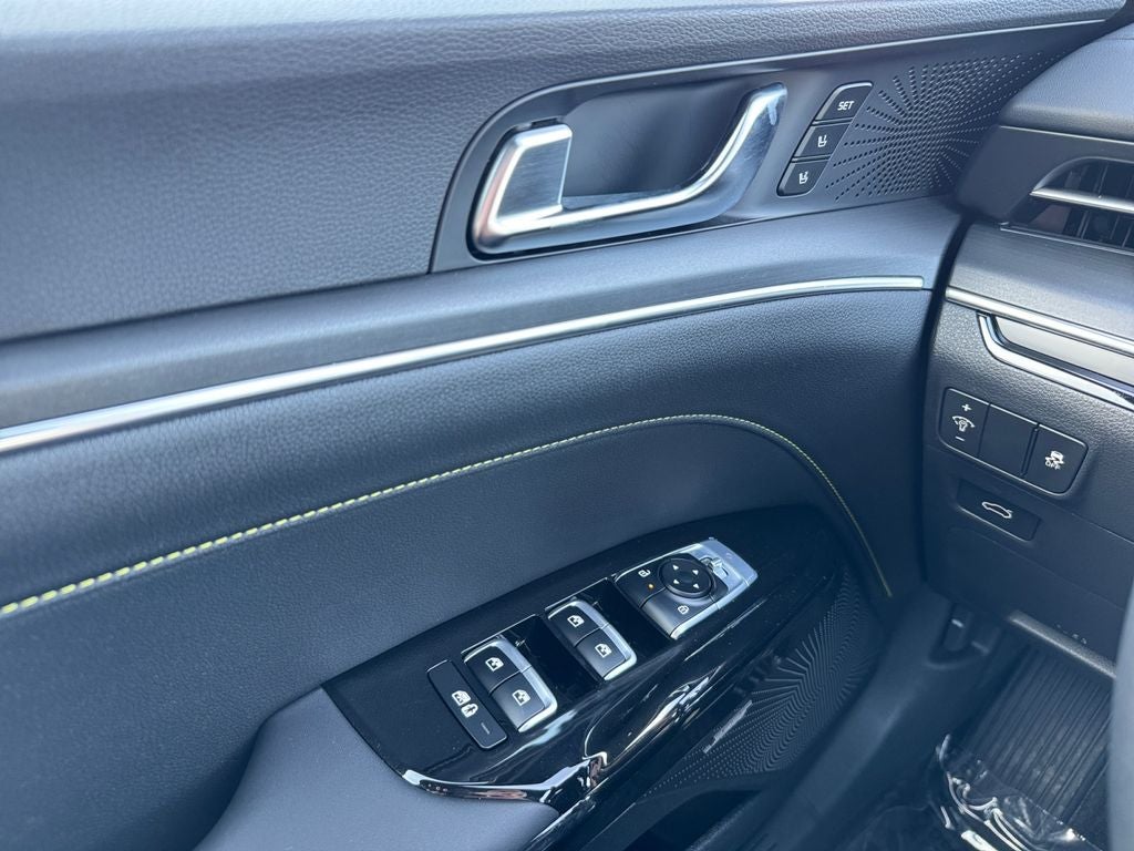 2025 Kia K5 GT FWD