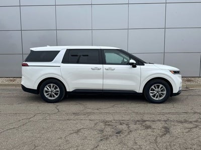 2024 Kia Carnival LX FWD