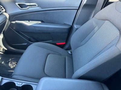 2024 Kia Sportage LX AWD