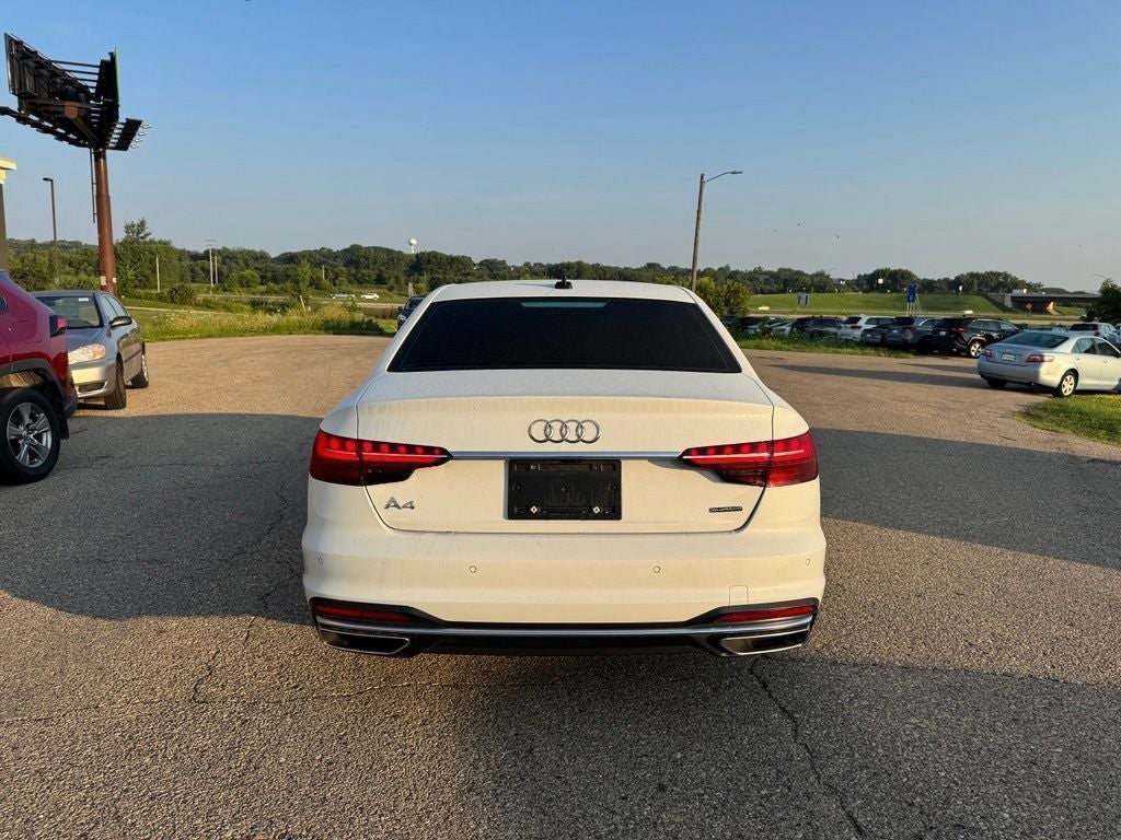 2022 Audi A4 45 S line Premium Plus quattro