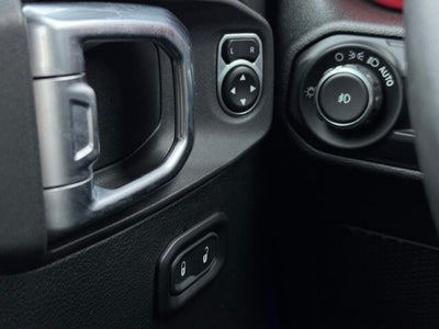 2020 Jeep Wrangler Unlimited Rubicon w/ Heated Steering Wheel + Navigation