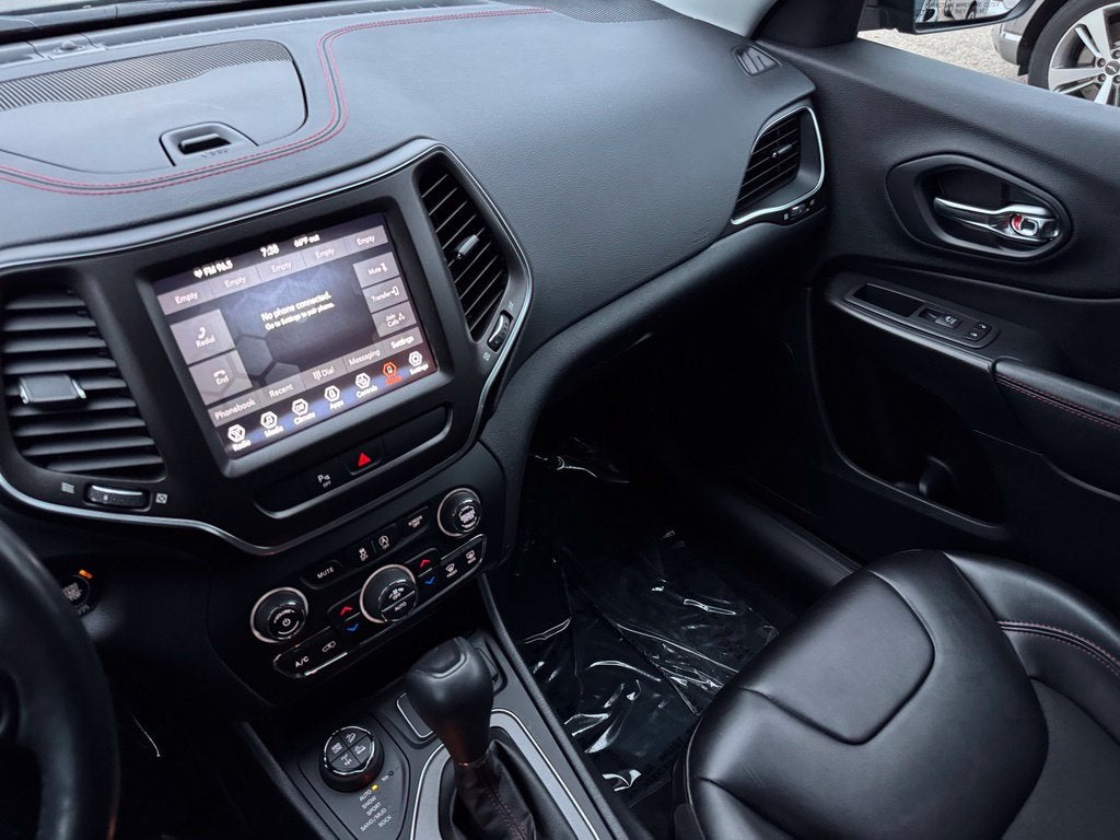 2020 Jeep Cherokee Trailhawk