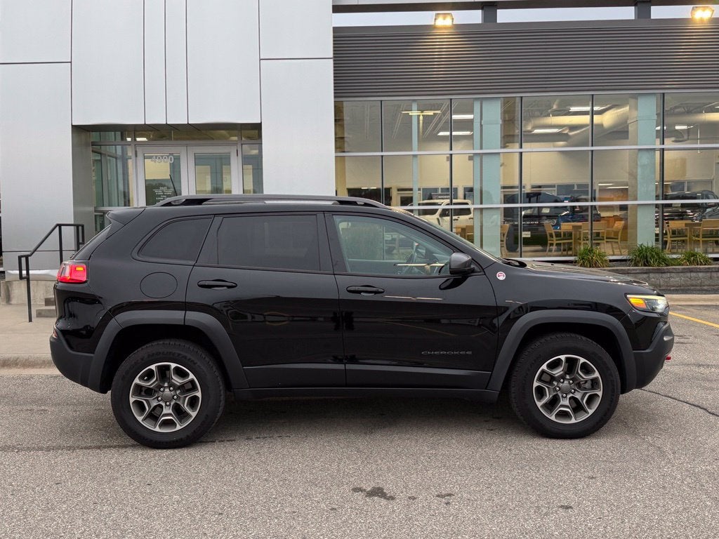 2020 Jeep Cherokee Trailhawk