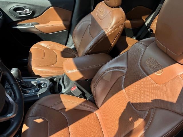 2020 Jeep Cherokee Overland