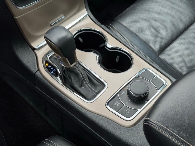 2017 Jeep Grand Cherokee Limited w/ Panoramic Sunroof + Trailer Tow Package